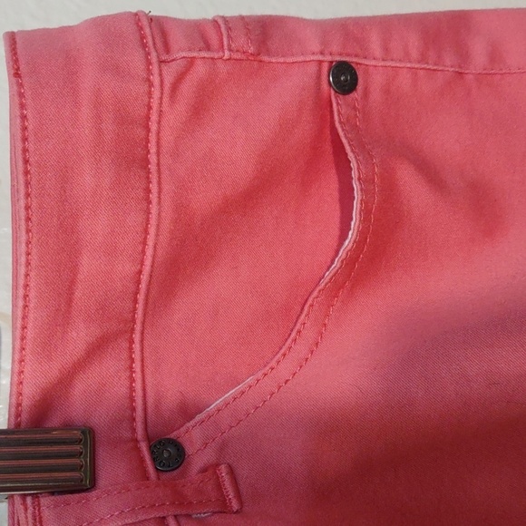 USED TORRID DENIM SHORTS PINK SIZE 18 - Picture 4 of 13